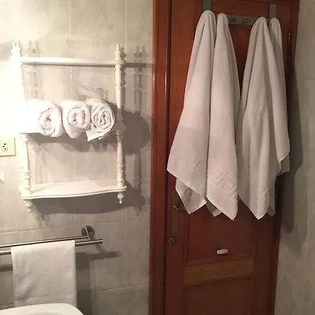 Apartment Vut Tomas Luis De Victoria