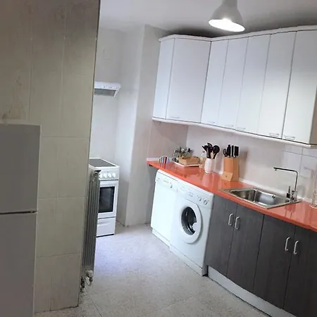 Apartment Vut Tomas Luis De Victoria *